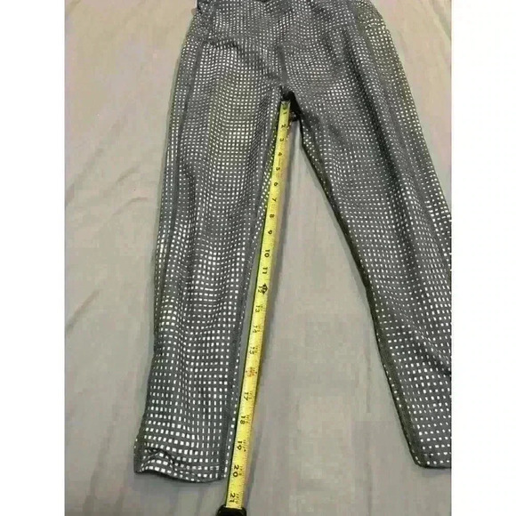 Zella Size S Capri Gray Workout Athleisure Gym - Picture 2 of 8